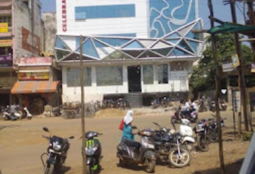 호텔 Celebration Bar And Restaurant Maharashtra
