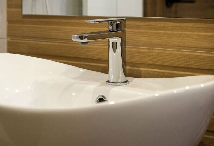 هتل Harmonia Palace