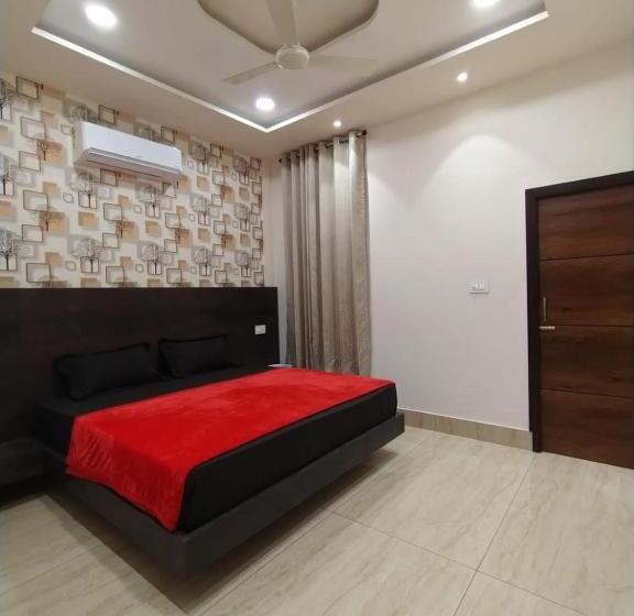 Отель Mi Rooms, Hoshiarpur