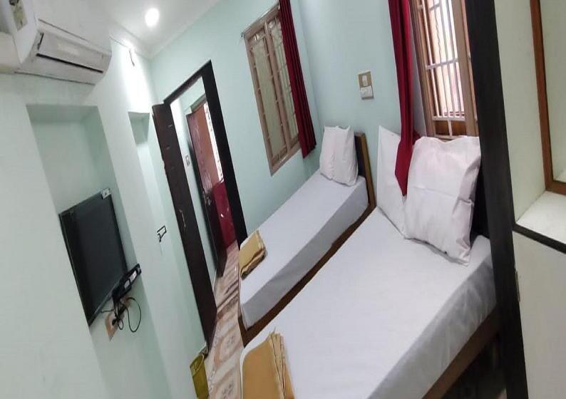 酒店 Sri Sivalakshmi Ac Guest House