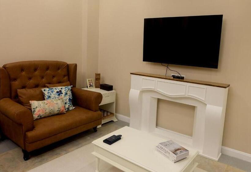 فندق Villa Primo Eyrie Khaoyai Near Toscana