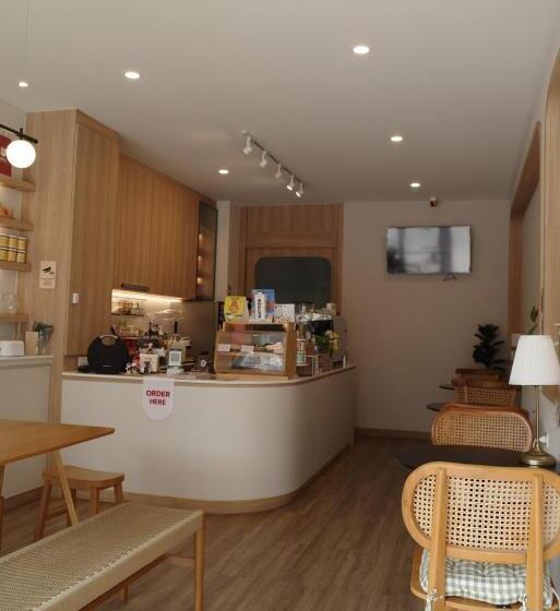 Now’s Hostel