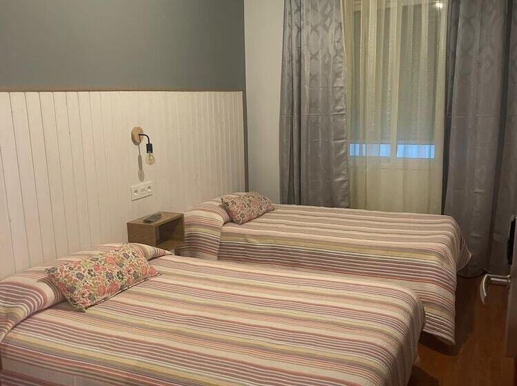 پانسیون Hostal Julio Cesar
