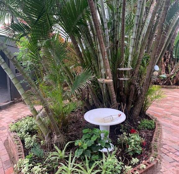 פנסיון On The Beach