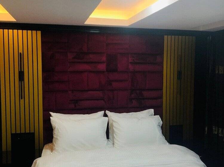 تختخواب و صبحانه Ky Continental Apartments