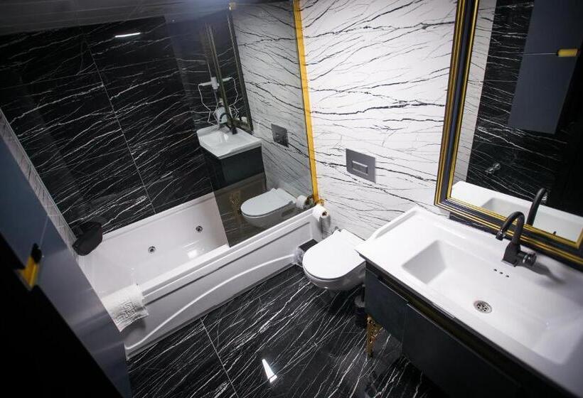 تختخواب و صبحانه Ky Continental Apartments