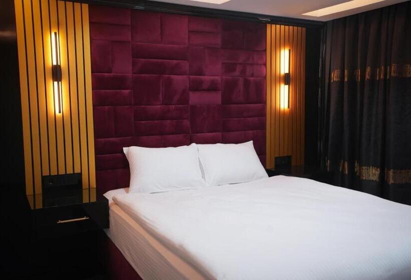 تختخواب و صبحانه Ky Continental Apartments