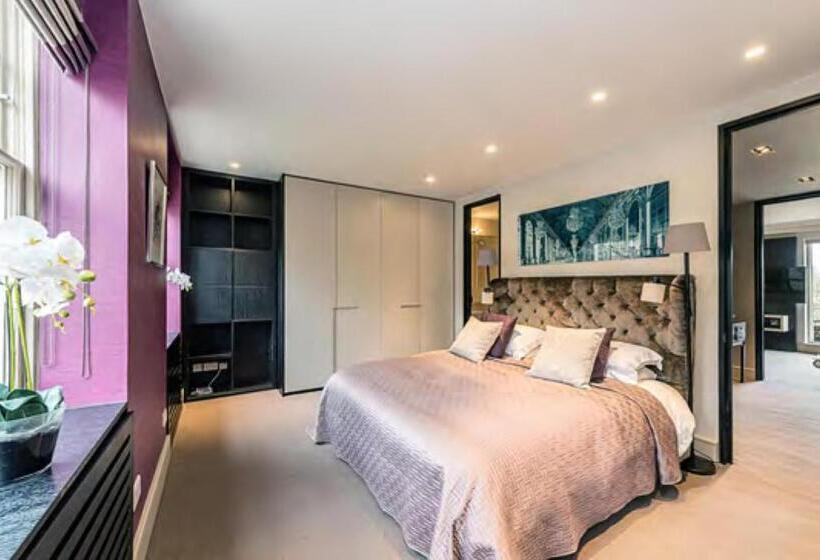 The Harrington   Knightsbridge   18 Rutland Gate