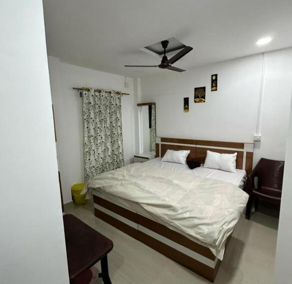 هتل Always Living Jorhat