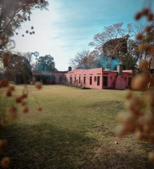 هتل Estancia La Madrugada Areco