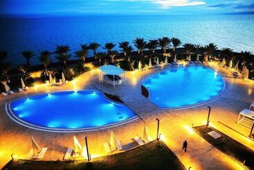 هتل Gadileh Resort