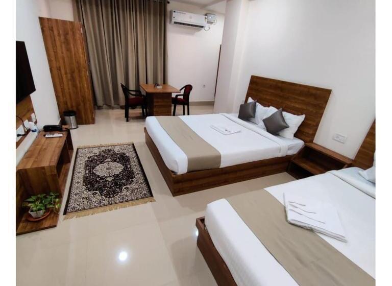 هتل Happy Home Living