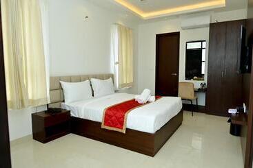 هتل Downtown The Mallika Sapphire
