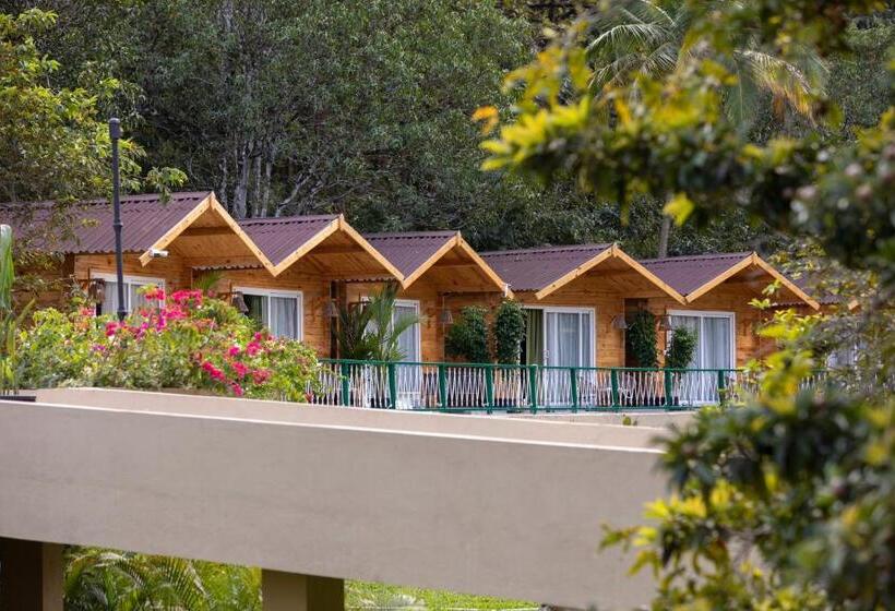 酒店 Stone Wood Jungle Resort, Dandeli