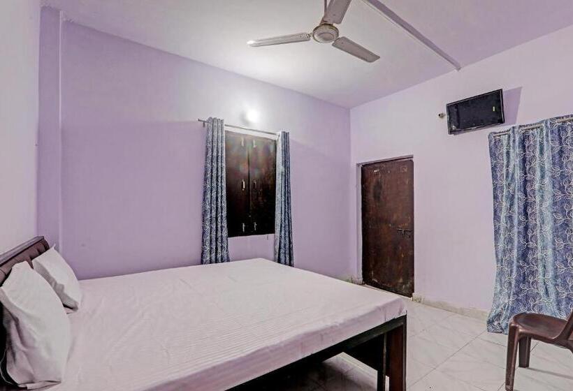هتل Gracious Guest House