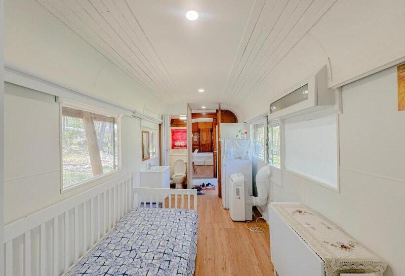 호텔 Sydney Farm Stay    Live With Nature And Animals