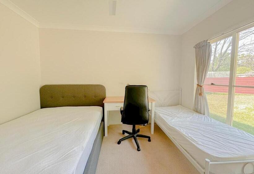 호텔 Sydney Farm Stay    Live With Nature And Animals
