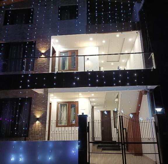 هتل Super Collection O Mall Road Nainital