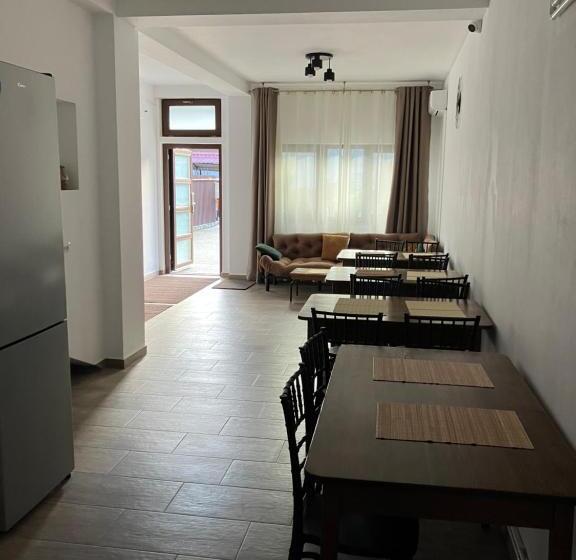 פנסיון Casa Babi