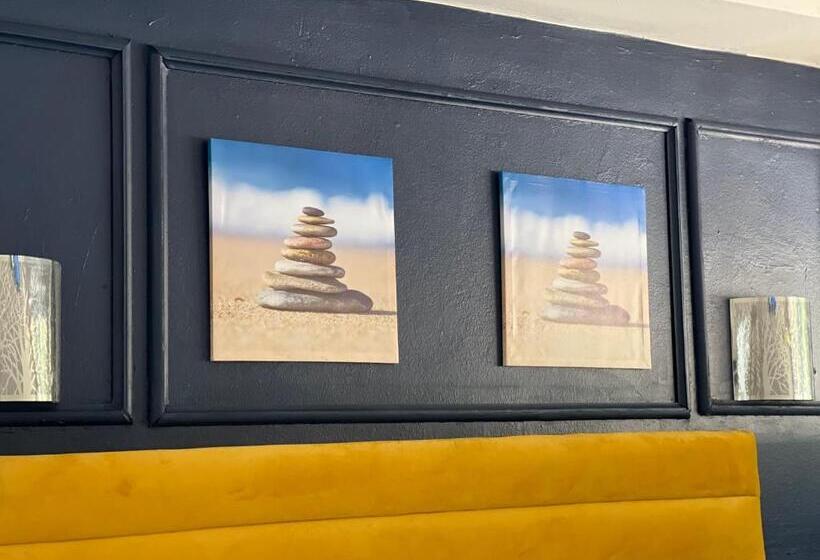 پانسیون Ntsane’ S Exquisite Homes