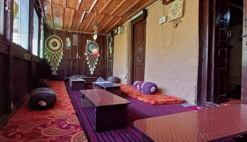 بنسيون Thetreehousejibhi