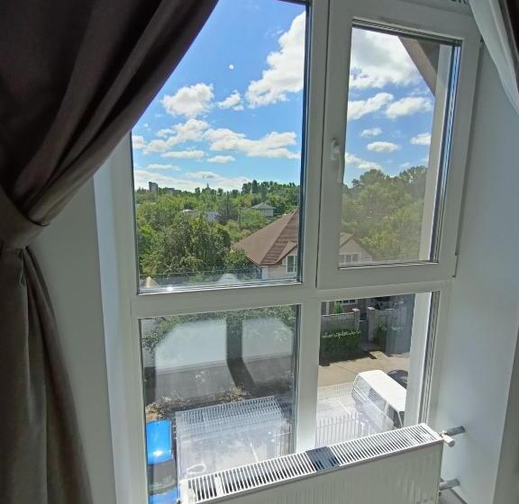 호스텔 Apartments Bis House