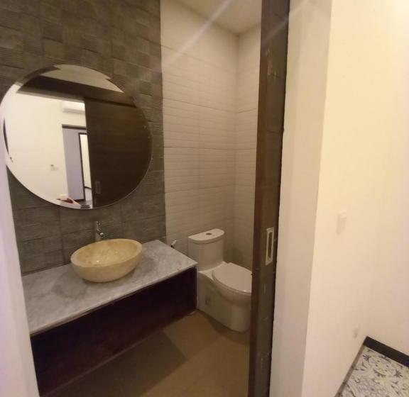 هاستل Rumah Wj Rooms And Suites