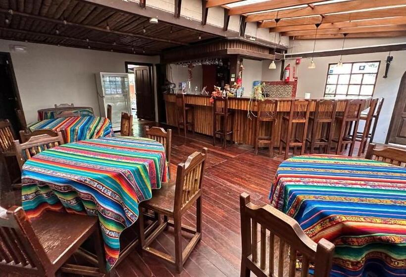 تختخواب و صبحانه Campus Residencias