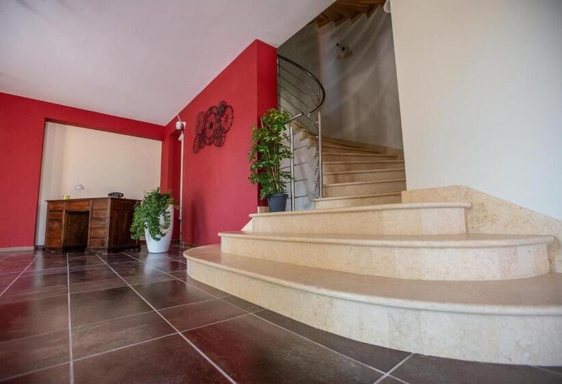 مبيت وإفطار Sanbarto La Casa Del Borgo