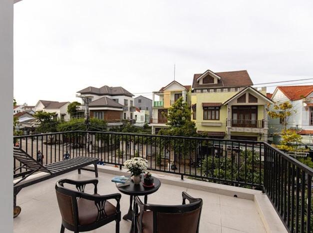 تختخواب و صبحانه Simon House Hoi An