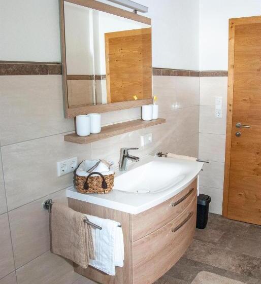 هتل Ferienwohnung Kant