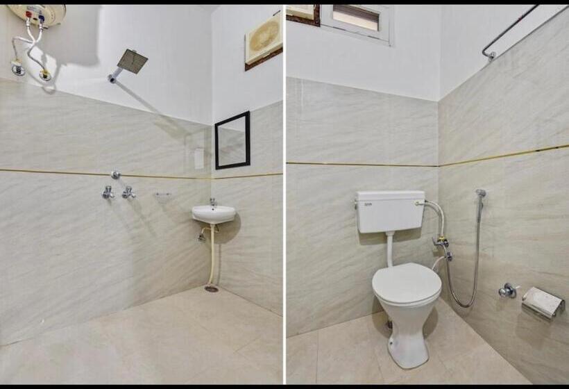 Отель Relax Inn