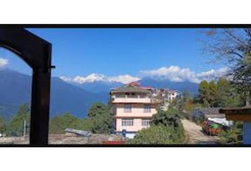 호텔 Siniolchu Pelling , New Helipad Road , Pelling , Sikkim