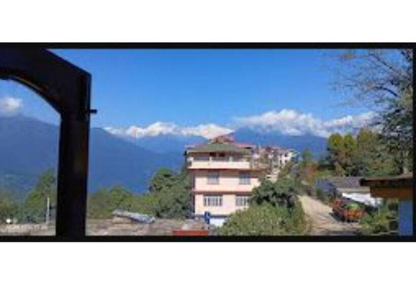 호텔 Siniolchu Pelling , New Helipad Road , Pelling , Sikkim