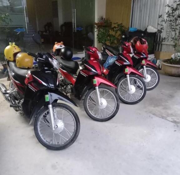 هتل Viet Hung Hostel Motorbikes