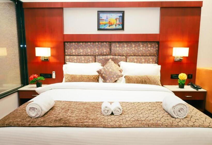 Oralia Resort