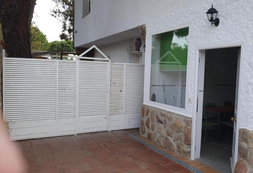 پانسیون Casa Pinares
