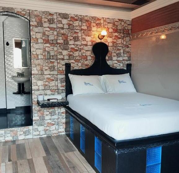펜션 Hostal Azul Príncipe