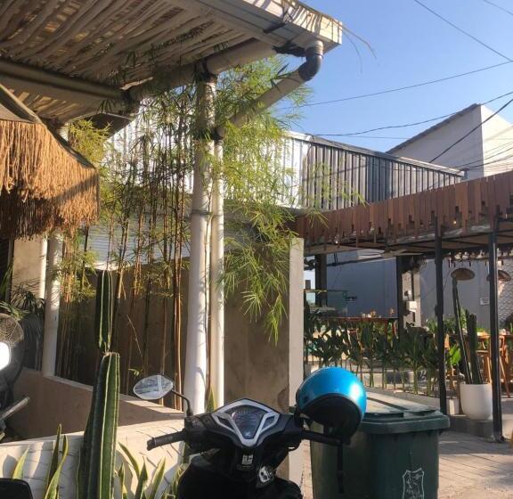 پانسیون Nama Guest House