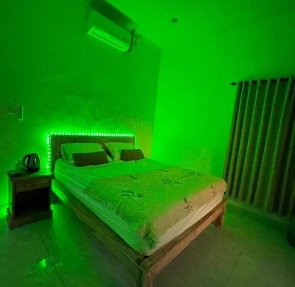 پانسیون Nama Guest House