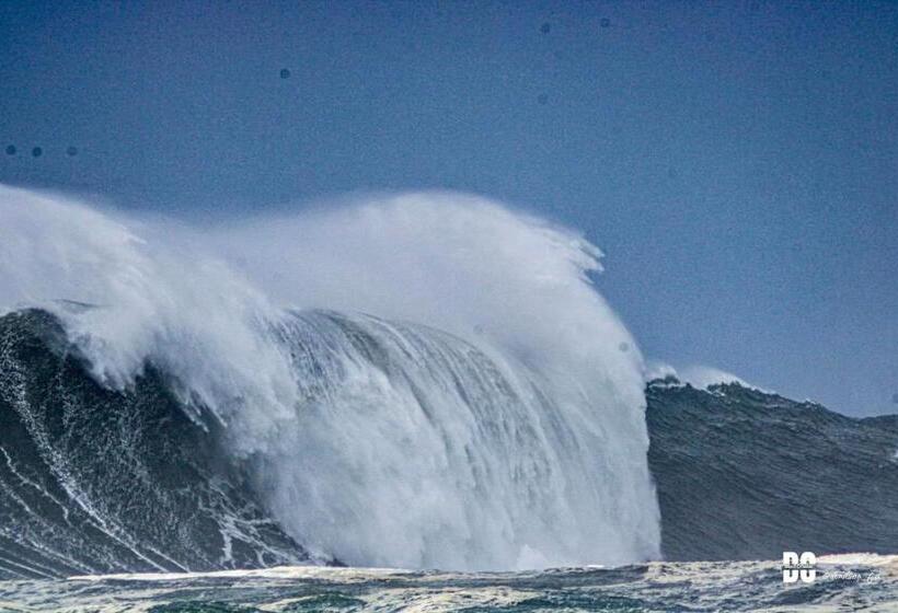 پانسیون Nazaré Wsl Experience 2025