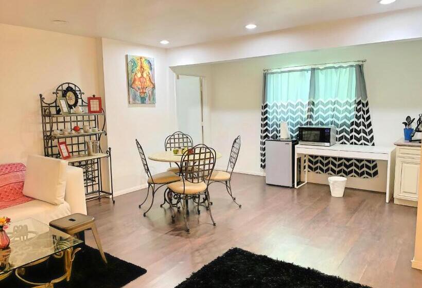 بنسيون Villa De Paris