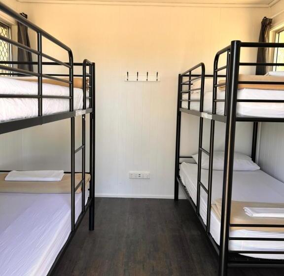 Общежитие Kangarooms Noosa Everglades Yha