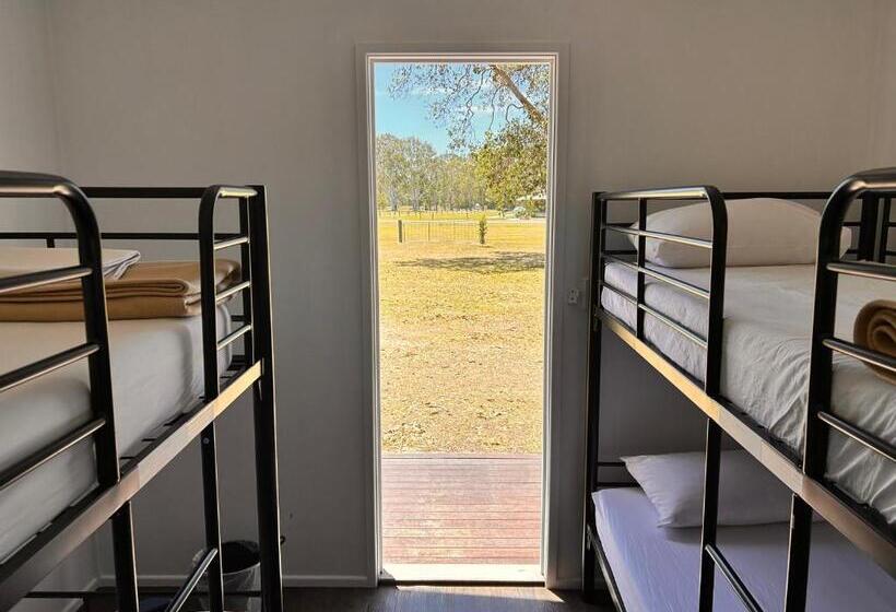 Общежитие Kangarooms Noosa Everglades Yha