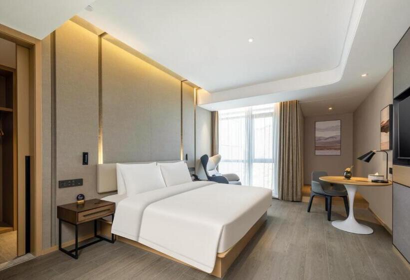Atour Hotel Xiamen Meifeng Binhai Romantic Line