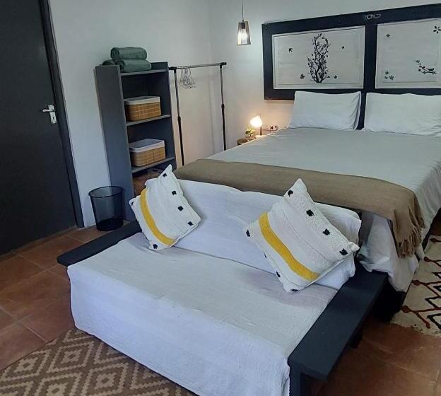 住宿加早餐  Ilnika Farm Stay