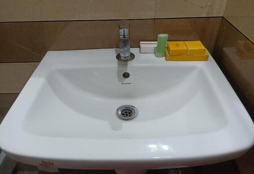 تختخواب و صبحانه Independent Apartment Kovalam