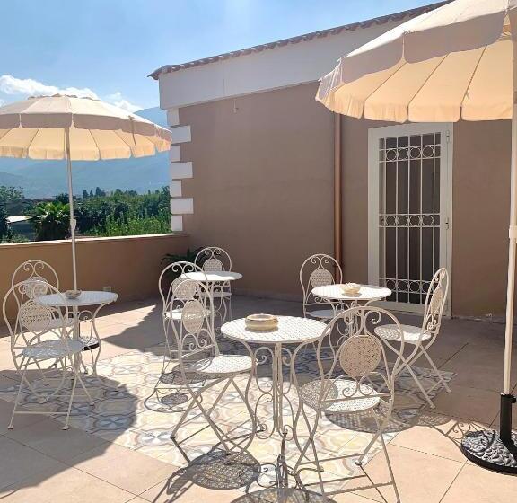 تختخواب و صبحانه Villa Josette