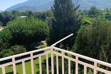 تختخواب و صبحانه Villa Josette