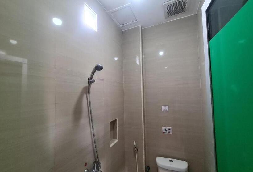 Capital O 93250 Hotel Tirta Kencana 2 Baturaden